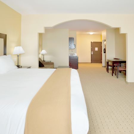 Holiday Inn Express Georgetown By Ihg Exterior foto